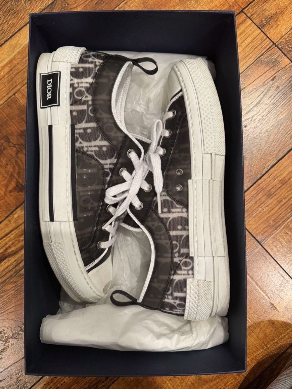 Dior Men’s Black & White Oblique Low-Top Sneakers